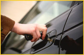 Exclusive Locksmith Service Monmouth Junction, NJ 732-444-7499 - 18-car-unlock
